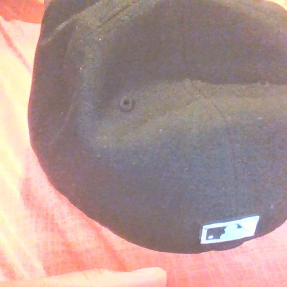 Hat - Picture 3 of 5